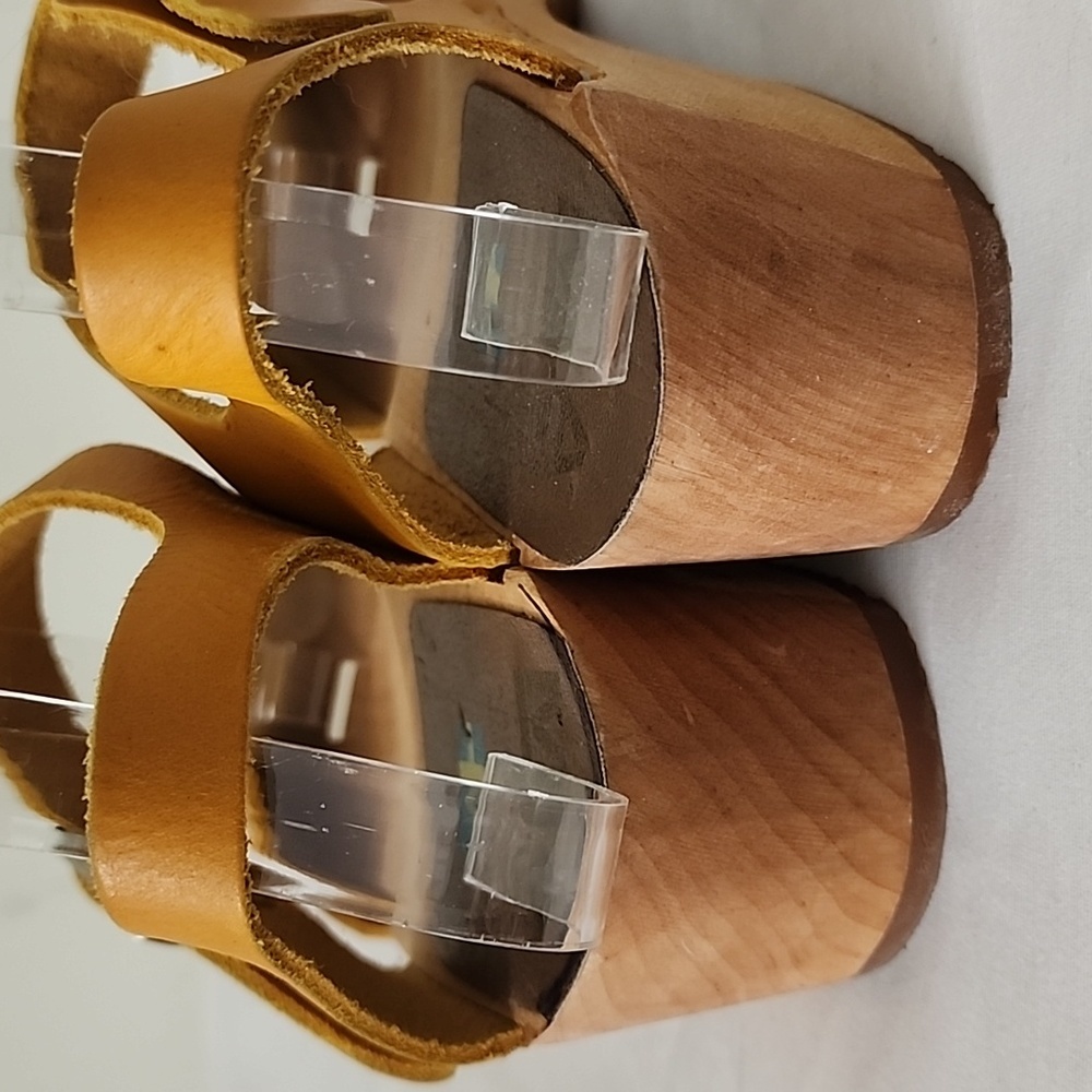 MIA Yellow Leather Mules - Picture 4 of 9